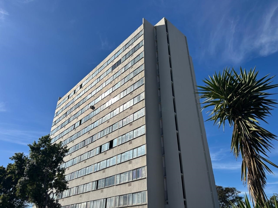 1 Bedroom Property for Sale in Parow East Western Cape